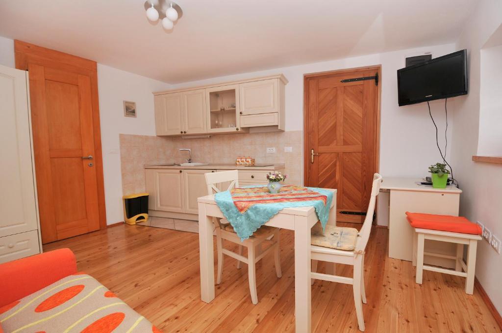Apartments Tonkli Logje Δωμάτιο φωτογραφία